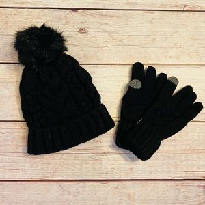 🆕 GAP • Cable Knit • Hat & Smartphone Gloves